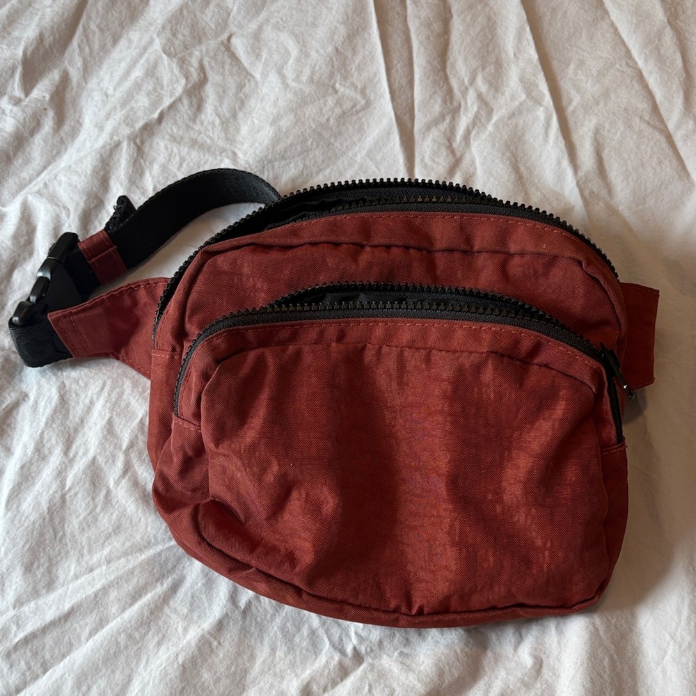 Baggu Fanny pack maroon - Picture 5 of 5